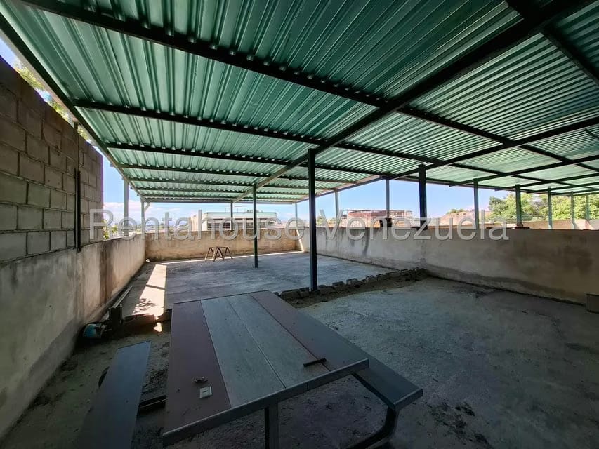 Comercial (Local Comercial) en Venta en La Romana, Aragua - 61