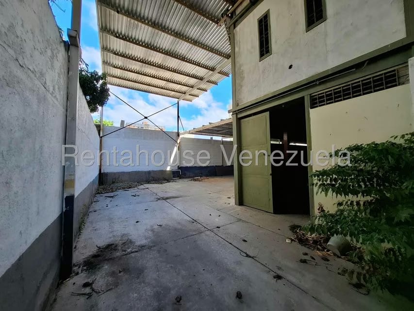 Comercial (Local Comercial) en Venta en La Romana, Aragua - 64