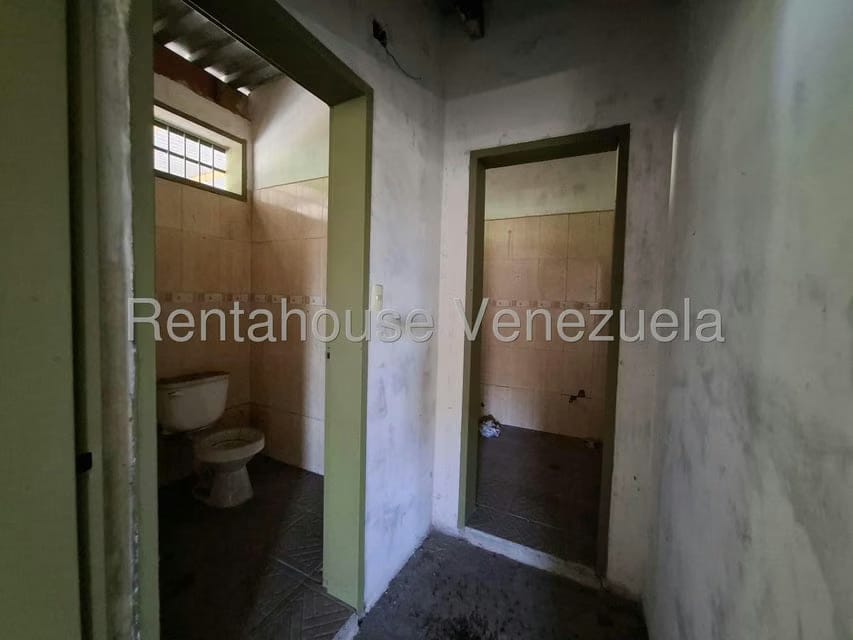 Comercial (Local Comercial) en Venta en La Romana, Aragua - 68