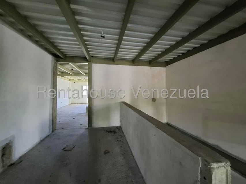 Comercial (Local Comercial) en Venta en La Romana, Aragua - 75