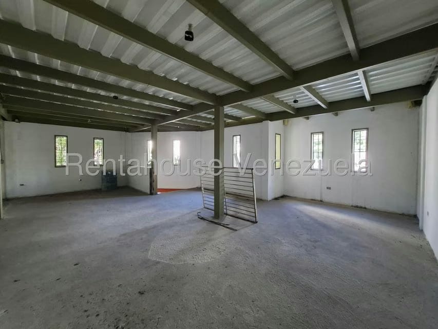 Comercial (Local Comercial) en Venta en La Romana, Aragua - 76