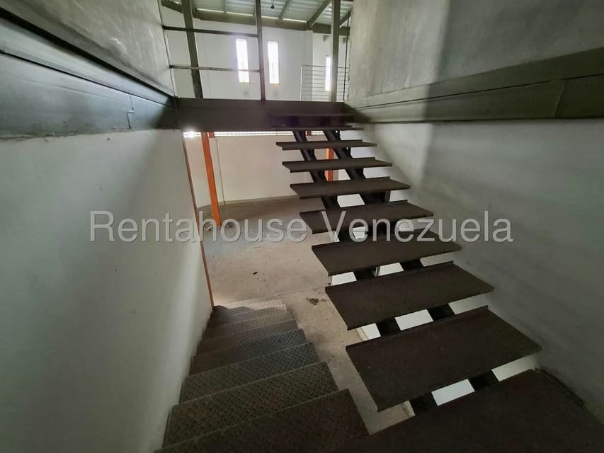 Comercial (Local Comercial) en Venta en La Romana, Aragua - 83