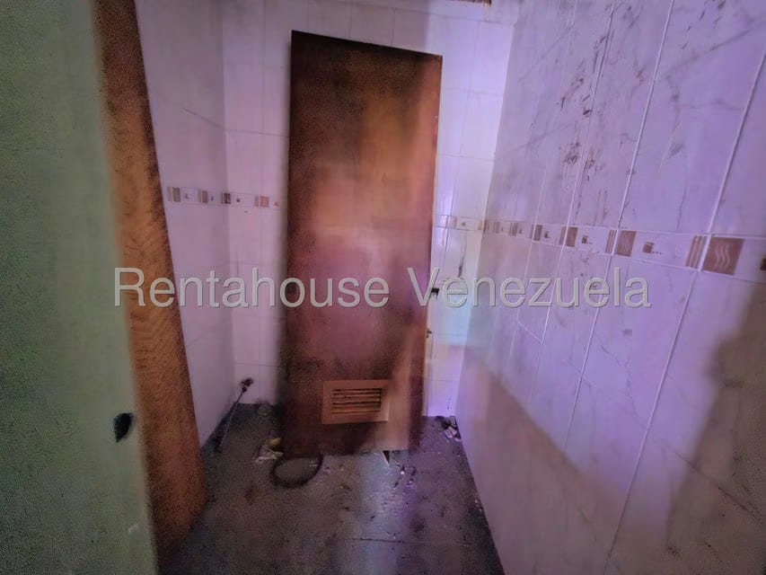 Comercial (Local Comercial) en Venta en La Romana, Aragua - 91