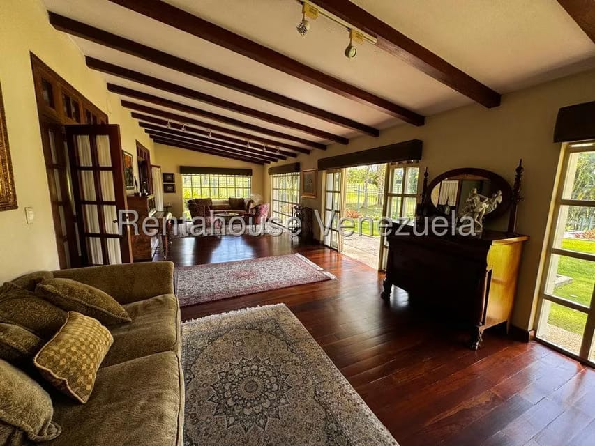 Casa (Multipes Niveles) en Venta en La Lagunita Country Club, Distrito Metropolitano - 21