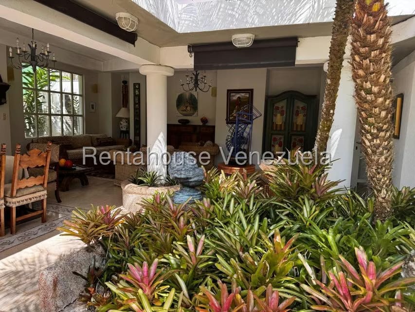 Casa (Multipes Niveles) en Venta en La Lagunita Country Club, Distrito Metropolitano - 28