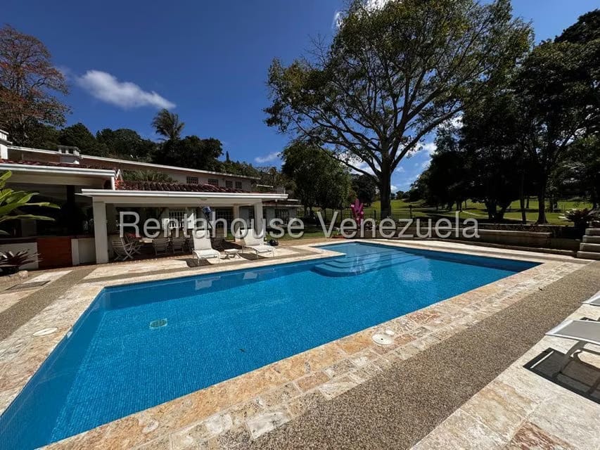 Casa (Multipes Niveles) en Venta en La Lagunita Country Club, Distrito Metropolitano - 44