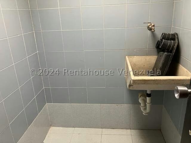 Comercial (Local Comercial) en Venta en Los Naranjos del Cafetal, Distrito Metropolitano - 13