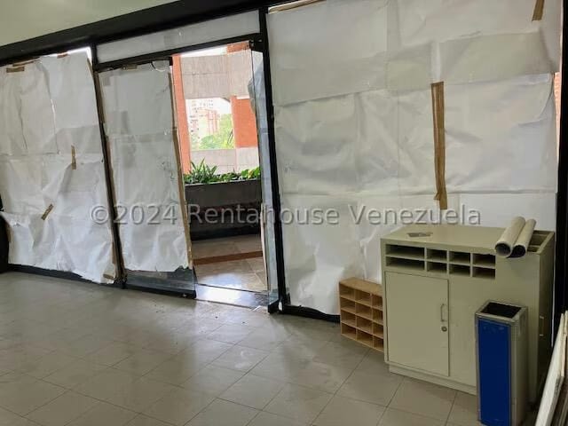 Comercial (Local Comercial) en Venta en Los Naranjos del Cafetal, Distrito Metropolitano - 3