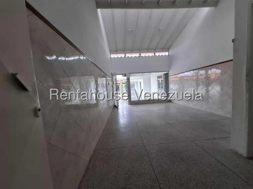 Comercial (Local Comercial) en Alquiler en La Piedad Norte, Lara - 3