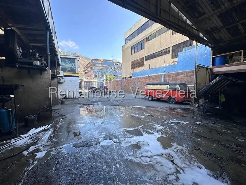 Terreno (Comercial) en Venta en La Urbina, Distrito Metropolitano - 4