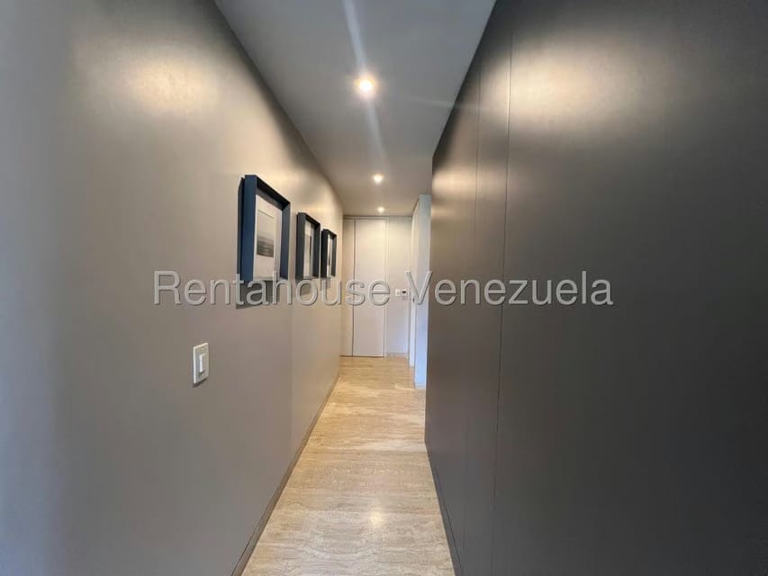Apartamento (1 Nivel) en Alquiler en Campo Alegre, Distrito Metropolitano - 12