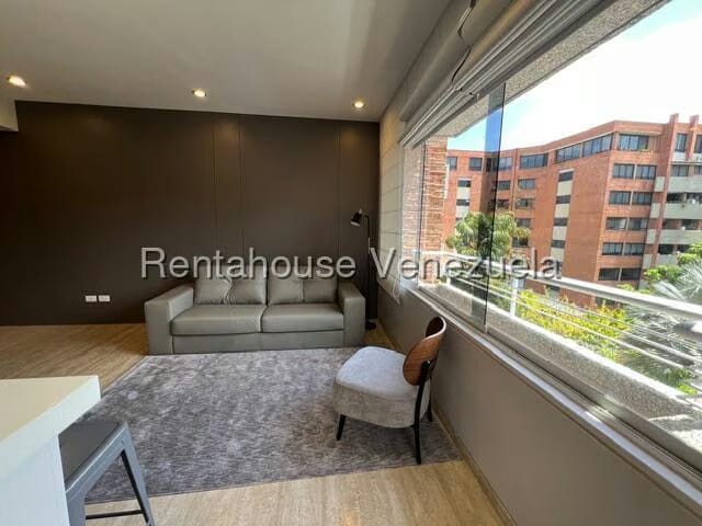Apartamento (1 Nivel) en Alquiler en Campo Alegre, Distrito Metropolitano - 9