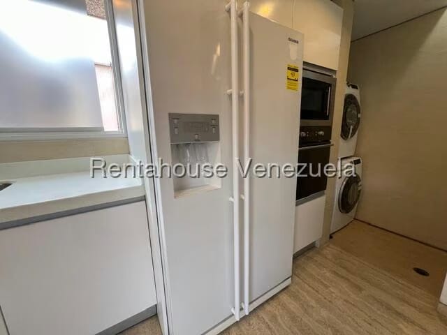 Apartamento (1 Nivel) en Alquiler en Campo Alegre, Distrito Metropolitano - 10