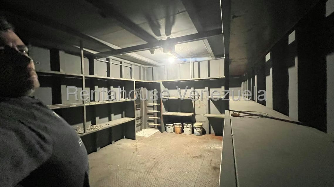 Comercial (Local Comercial) en Venta en Parroquia La Candelaria, Distrito Metropolitano - 8