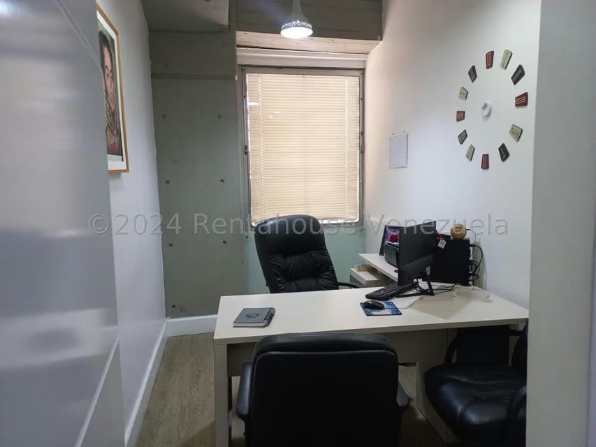 Comercial (Oficina) en Venta en Parroquia La Candelaria, Distrito Metropolitano - 11