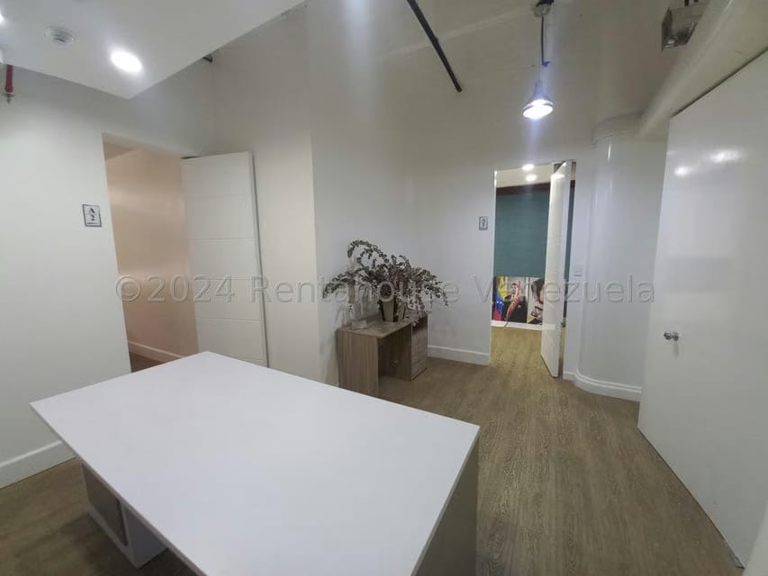 Comercial (Oficina) en Venta en Parroquia La Candelaria, Distrito Metropolitano - 29