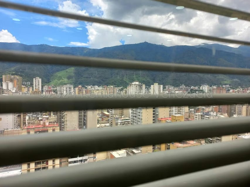 Comercial (Oficina) en Venta en Parroquia La Candelaria, Distrito Metropolitano - 31