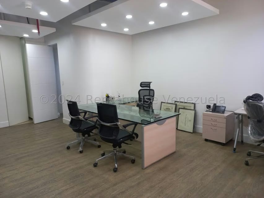 Comercial (Oficina) en Venta en Parroquia La Candelaria, Distrito Metropolitano - 37