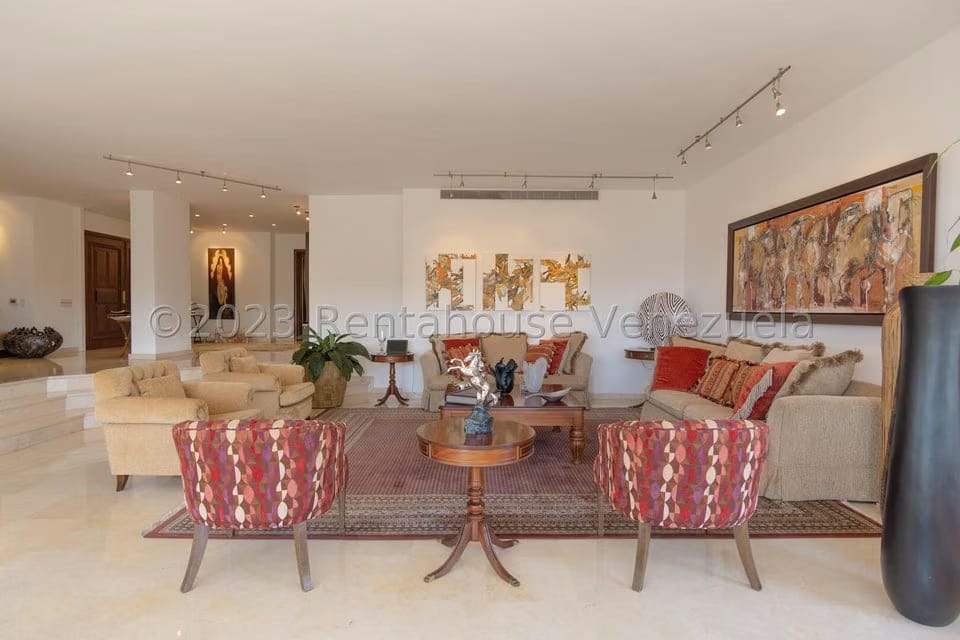 Apartamento (1 Nivel) en Venta en Colinas del Tamanaco, Distrito Metropolitano - 21