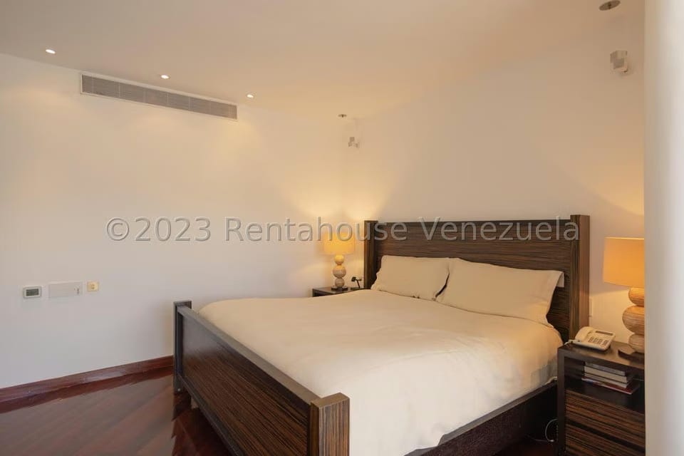 Apartamento (1 Nivel) en Venta en Colinas del Tamanaco, Distrito Metropolitano - 38