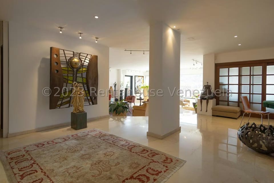 Apartamento (1 Nivel) en Venta en Colinas del Tamanaco, Distrito Metropolitano - 5