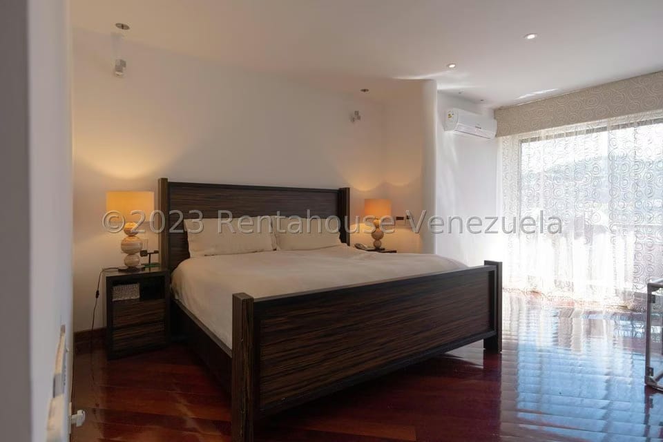 Apartamento (1 Nivel) en Venta en Colinas del Tamanaco, Distrito Metropolitano - 9
