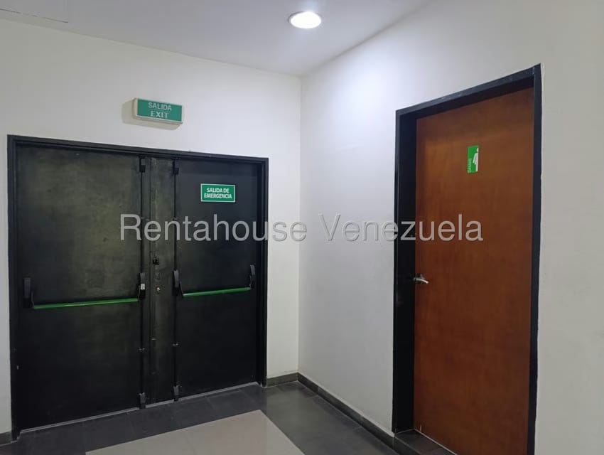 Comercial (Galpon - Deposito) en Alquiler en Boleita Norte, Distrito Metropolitano - 12