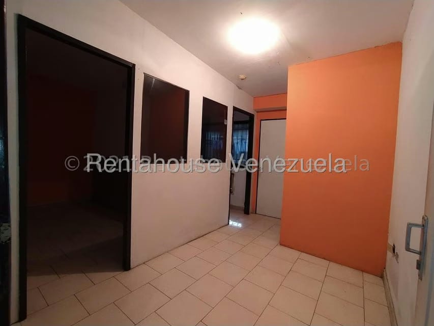 Comercial (Consultorio Medico) en Alquiler en Sabana Larga, Aragua - 2