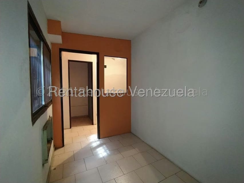 Comercial (Consultorio Medico) en Alquiler en Sabana Larga, Aragua - 9