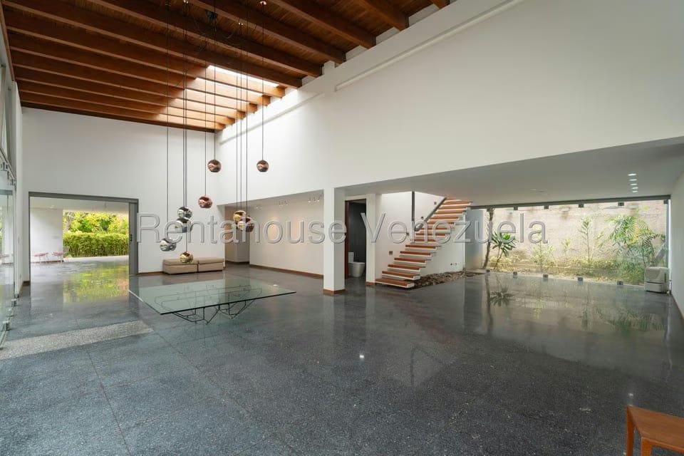 Casa (Multipes Niveles) en Alquiler en Altamira, Distrito Metropolitano - 11