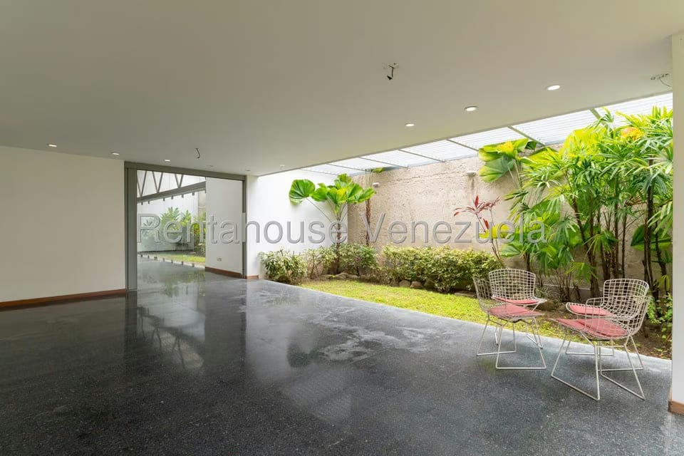 Casa (Multipes Niveles) en Alquiler en Altamira, Distrito Metropolitano - 19