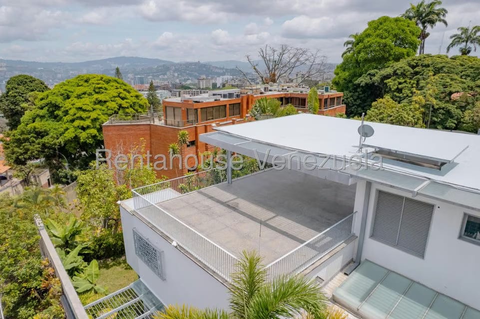 Casa (Multipes Niveles) en Alquiler en Altamira, Distrito Metropolitano - 3