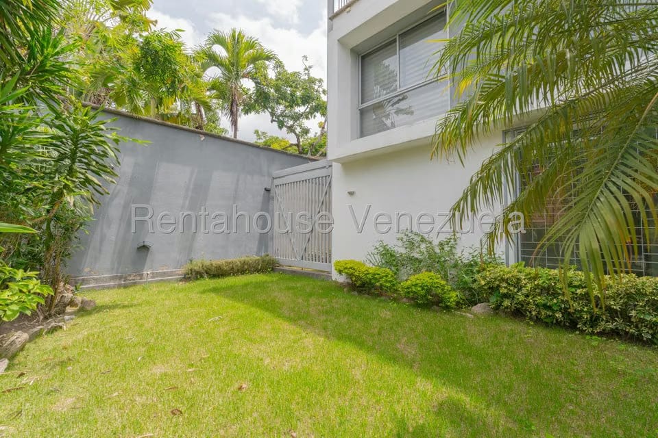 Casa (Multipes Niveles) en Alquiler en Altamira, Distrito Metropolitano - 25