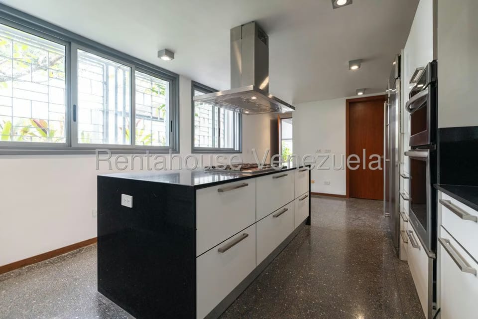 Casa (Multipes Niveles) en Alquiler en Altamira, Distrito Metropolitano - 30