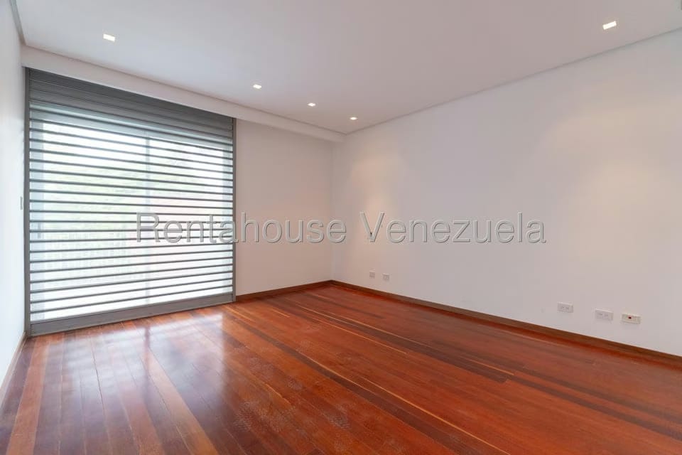 Casa (Multipes Niveles) en Alquiler en Altamira, Distrito Metropolitano - 32