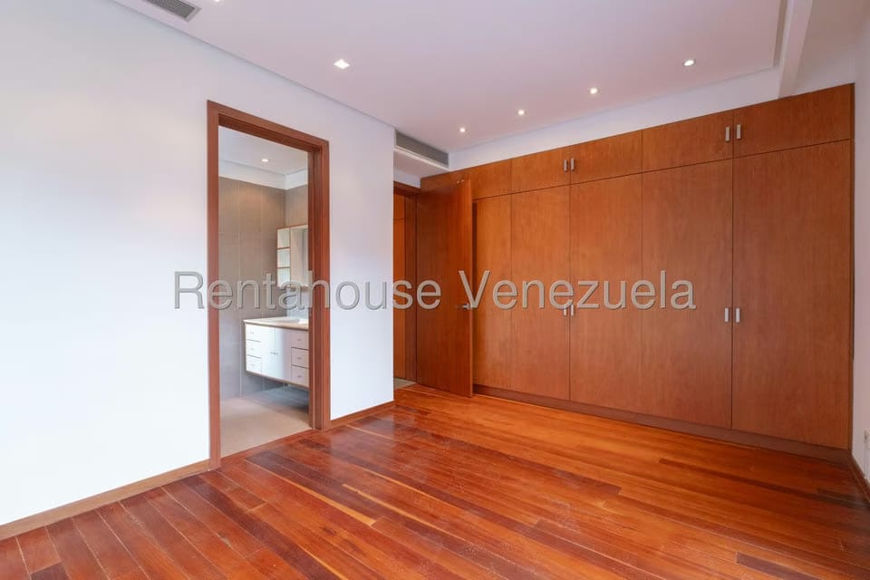 Casa (Multipes Niveles) en Alquiler en Altamira, Distrito Metropolitano - 34