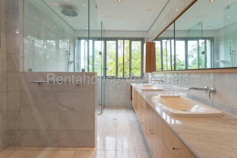 Casa (Multipes Niveles) en Alquiler en Altamira, Distrito Metropolitano - 38