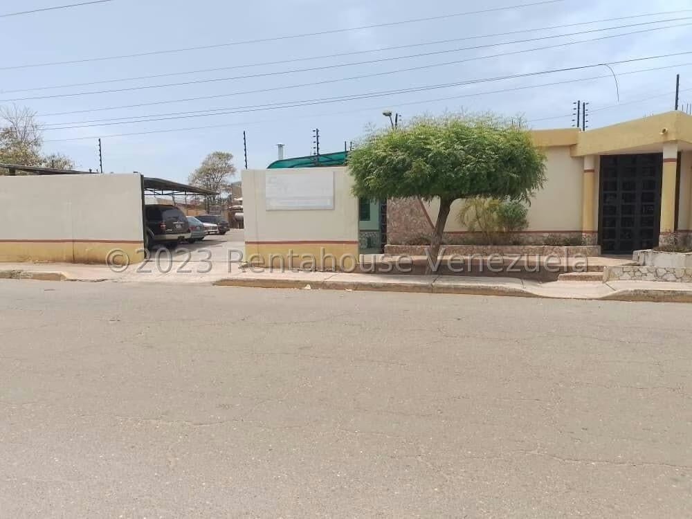 23-30054 Venta de Centro Médico Norte - 2