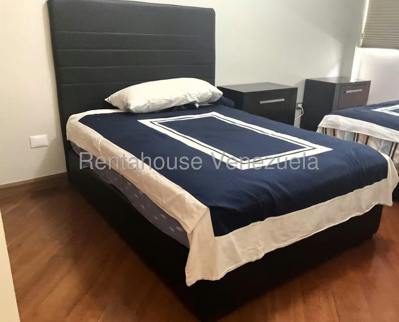 Townhouse (Multiples Niveles) en Venta en Los Naranjos del Cafetal, Distrito Metropolitano - 11