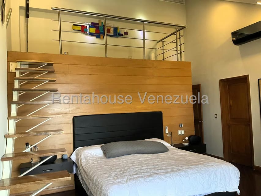 Townhouse (Multiples Niveles) en Venta en Los Naranjos del Cafetal, Distrito Metropolitano - 13