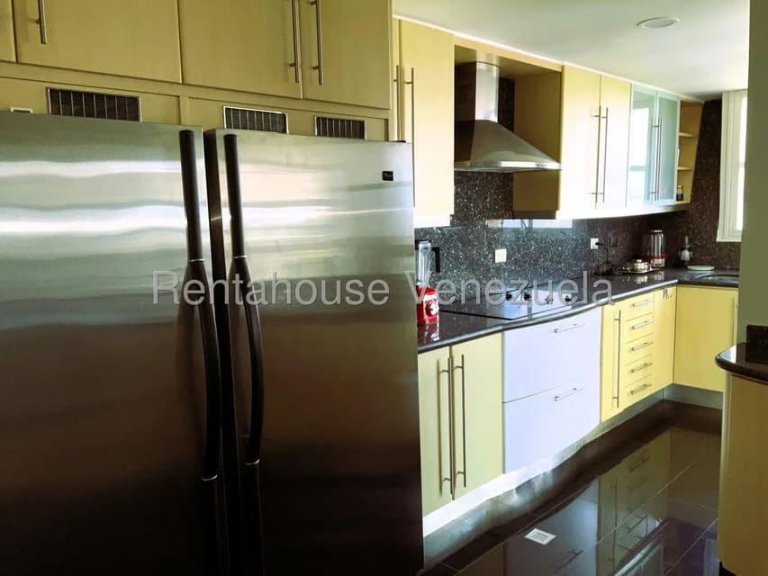 Townhouse (Multiples Niveles) en Venta en Los Naranjos del Cafetal, Distrito Metropolitano - 16