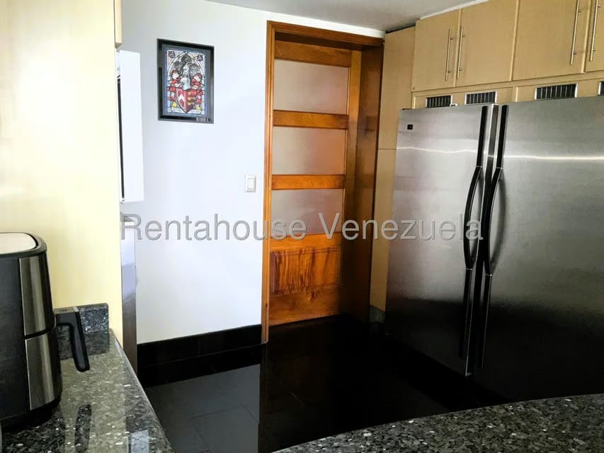 Townhouse (Multiples Niveles) en Venta en Los Naranjos del Cafetal, Distrito Metropolitano - 17