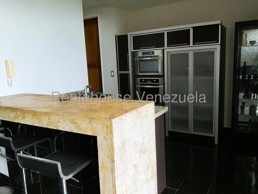 Townhouse (Multiples Niveles) en Venta en Los Naranjos del Cafetal, Distrito Metropolitano - 24