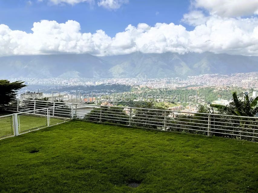 Townhouse (Multiples Niveles) en Venta en Los Naranjos del Cafetal, Distrito Metropolitano - 28