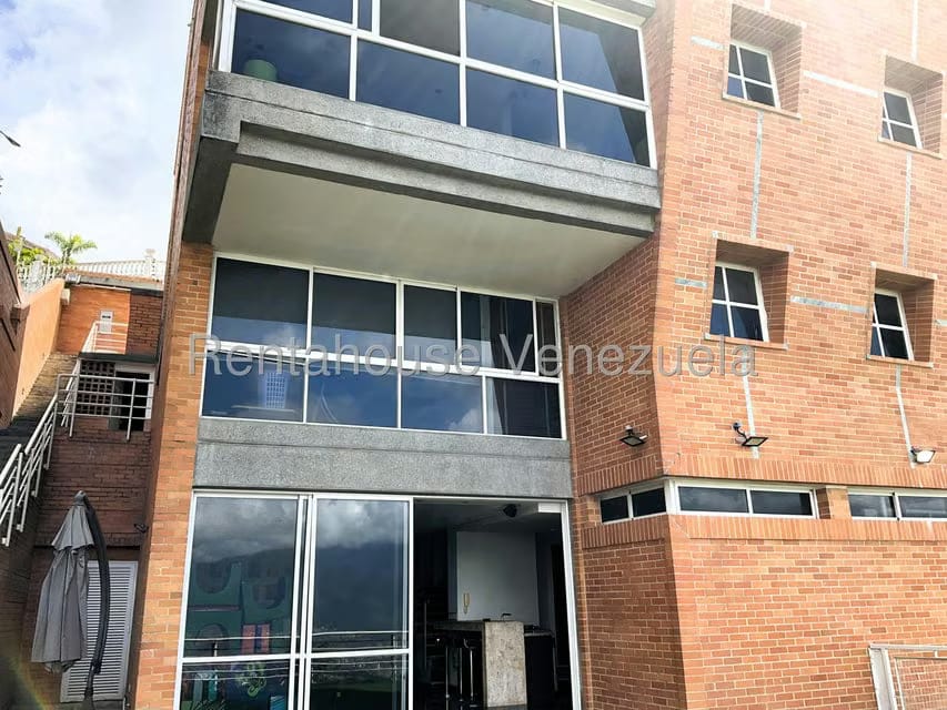 Townhouse (Multiples Niveles) en Venta en Los Naranjos del Cafetal, Distrito Metropolitano - 29