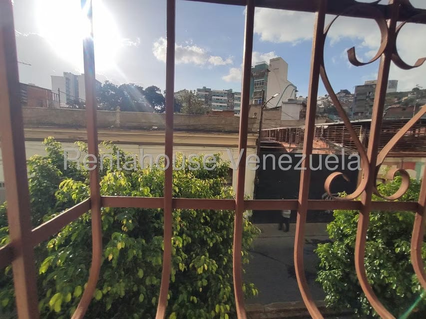 Comercial (Local Comercial) en Venta en Parroquia San Juan, Distrito Metropolitano - 12