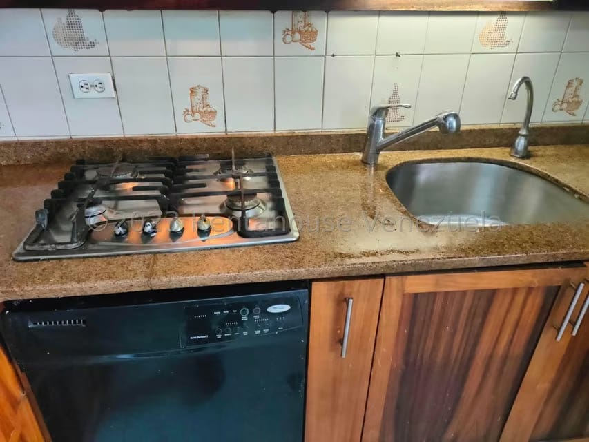 Apartamento (1 Nivel) en Venta en Lomas de Prados del Este, Distrito Metropolitano - 11