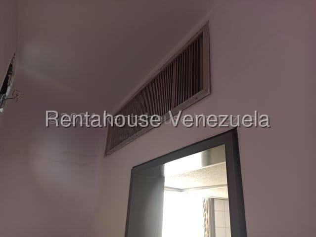 Comercial (Local Comercial) en Alquiler en Las Acacias, Distrito Metropolitano - 14