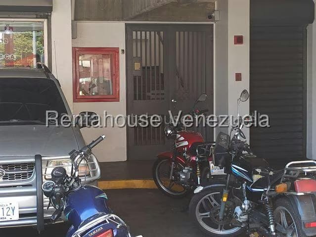 Comercial (Local Comercial) en Alquiler en Las Acacias, Distrito Metropolitano - 3