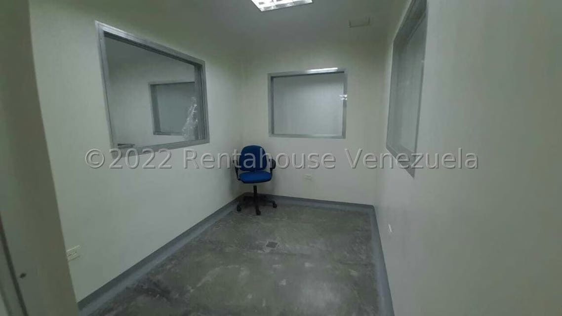 Comercial (Local Comercial) en Venta en Guarenas, Miranda - 24
